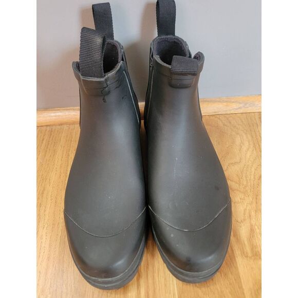 Everland Rain Boots In Black 6 - Picture 3 of 10